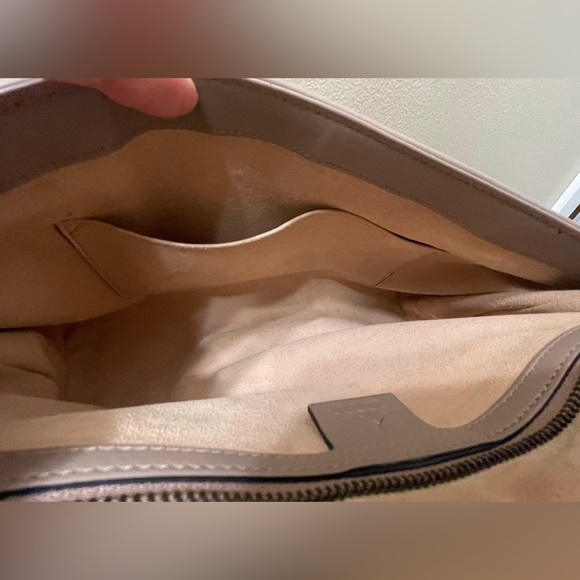 Gucci Marmont Medium 9.5/10 condition w/box, dust bag, receipt retail $3885 +tax - Picture 3 of 11